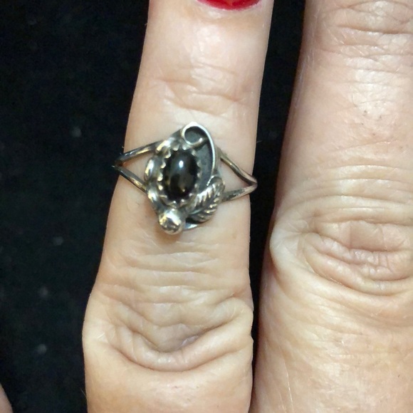 Ring - Picture 1 of 4